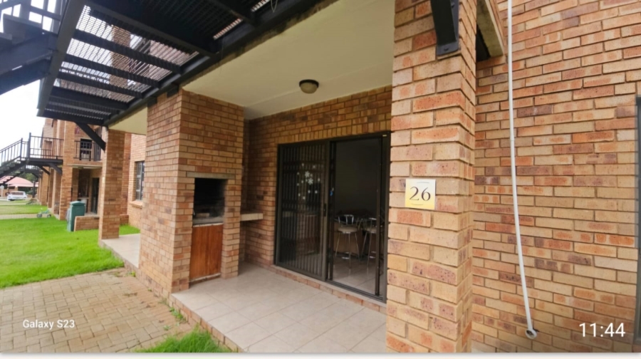 2 Bedroom Property for Sale in Pellissier Free State